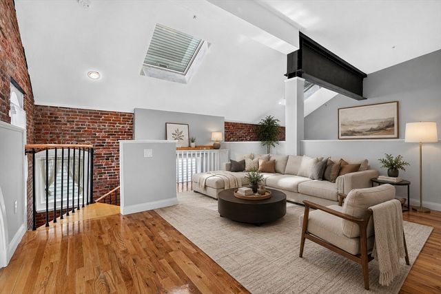 336 Saratoga St. 1, Boston, MA 02128