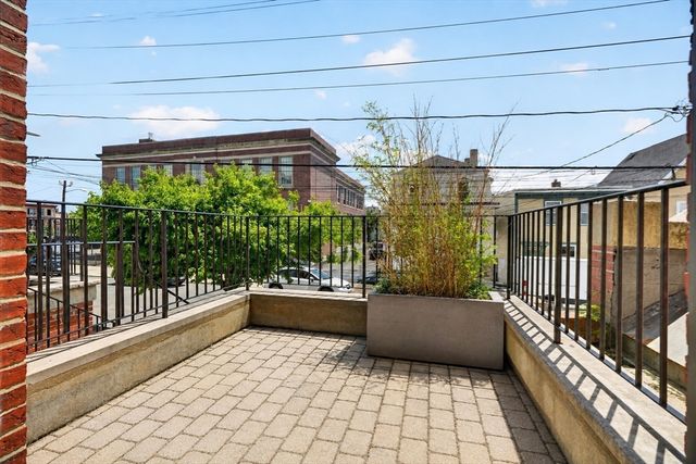336 Saratoga St. 1, Boston, MA 02128