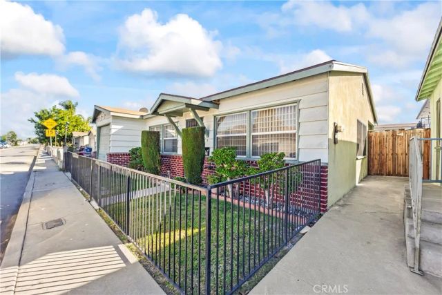 4860 Bell, Bell, CA 90201