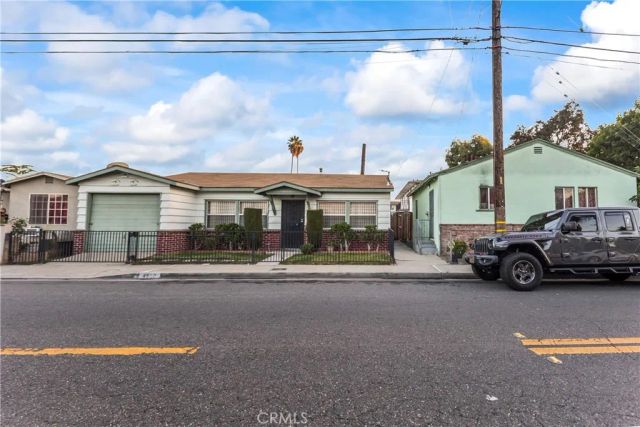4860 Bell, Bell, CA 90201