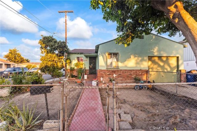 4860 Bell, Bell, CA 90201