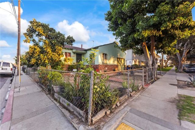 4860 Bell, Bell, CA 90201