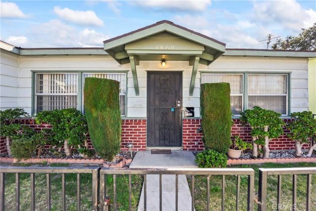 4860 Bell, Bell, CA 90201