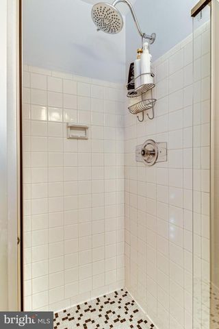 6519 ENGEL DR, Mclean, VA 22101