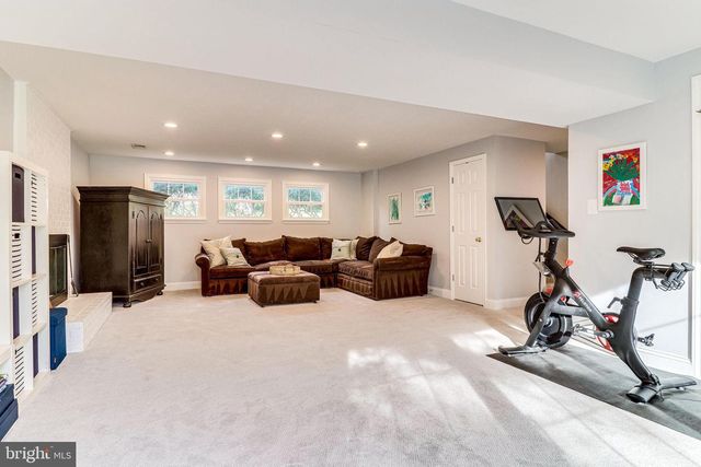 6519 ENGEL DR, Mclean, VA 22101