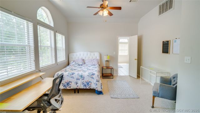 1031 E 36th Street, Tulsa, OK 74105