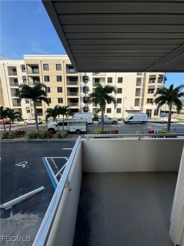 4803 Sunset CT 108, Cape Coral, FL 33904