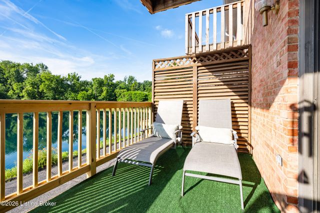 6410 Marina Dr, Prospect, KY 40059