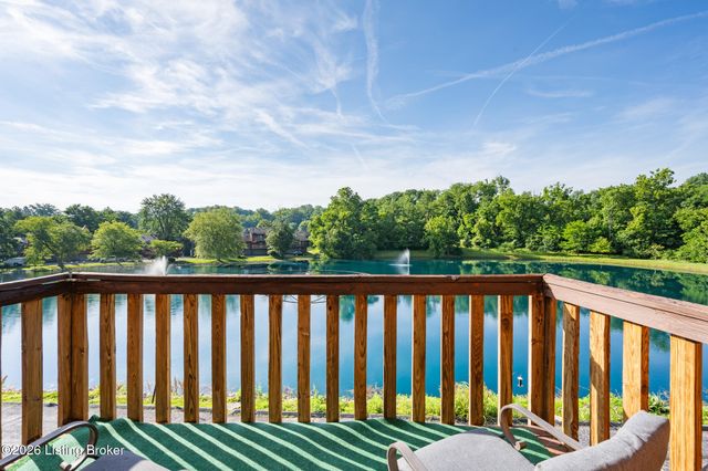 6410 Marina Dr, Prospect, KY 40059