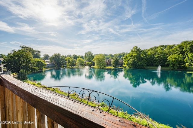 6410 Marina Dr, Prospect, KY 40059