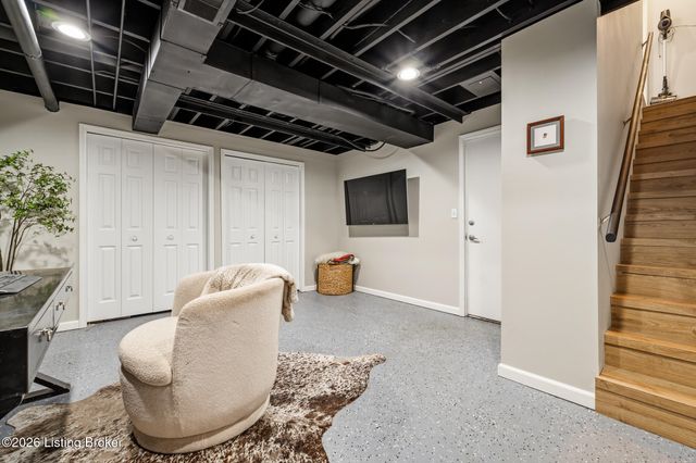 6410 Marina Dr, Prospect, KY 40059