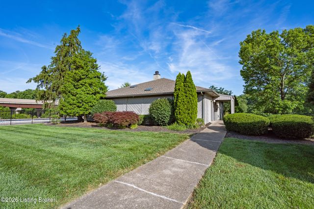 6410 Marina Dr, Prospect, KY 40059