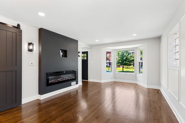 6924 34th Street, Berwyn, IL 60402