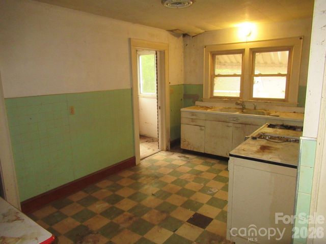 7916 Sherrills Ford Road, Sherrills Ford, NC 28673