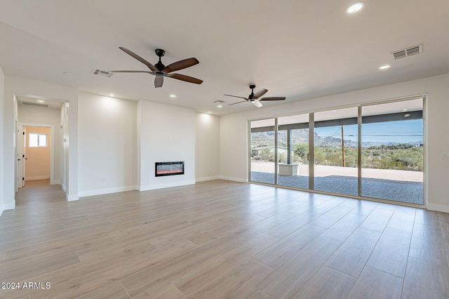 3877 S Veronica Lane, Gold Canyon, AZ 85118