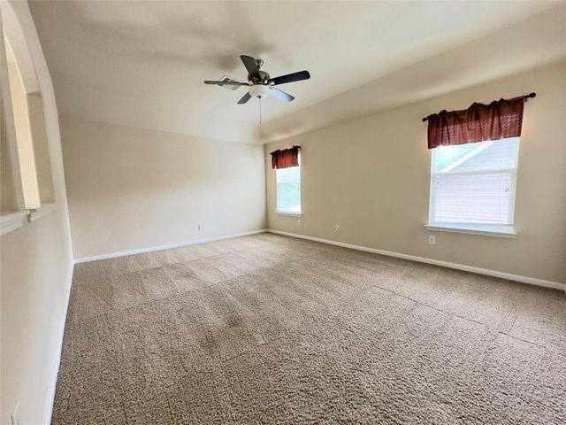 158 Black Swan Place, The Woodlands, TX 77354