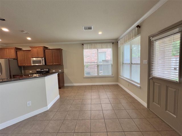 158 Black Swan Place, The Woodlands, TX 77354
