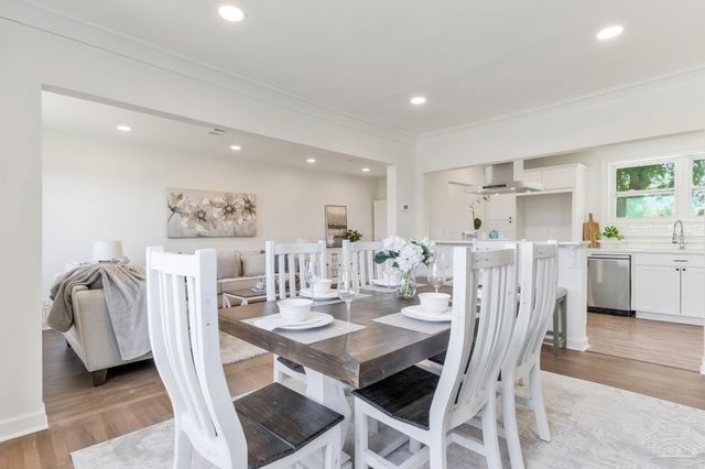 1301 W Lee St, Pensacola, FL 32501