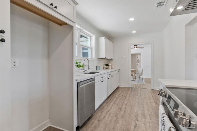 1301 W Lee St, Pensacola, FL 32501