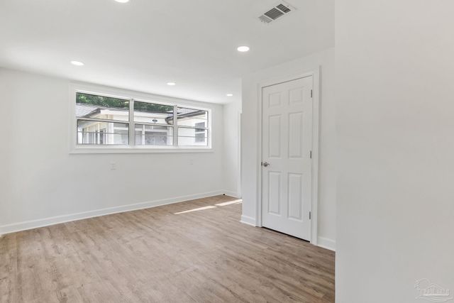 1301 W Lee St, Pensacola, FL 32501