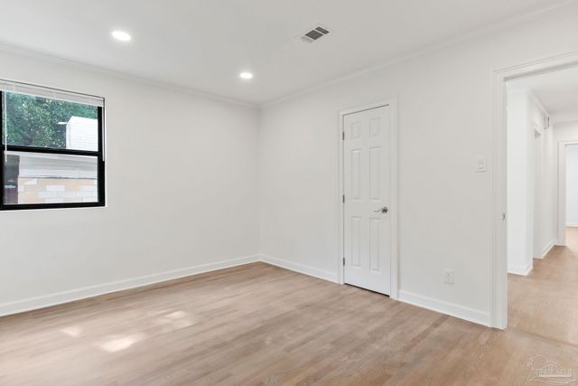 1301 W Lee St, Pensacola, FL 32501