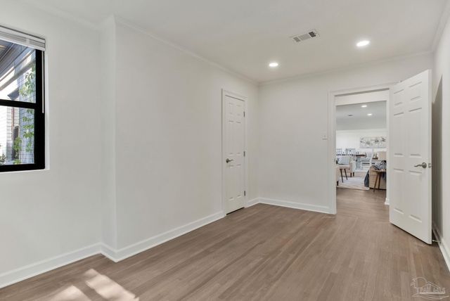 1301 W Lee St, Pensacola, FL 32501