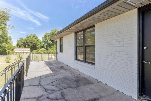 1301 W Lee St, Pensacola, FL 32501
