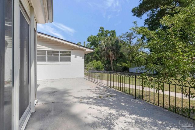 1301 W Lee St, Pensacola, FL 32501