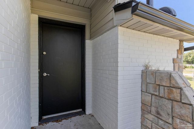 1301 W Lee St, Pensacola, FL 32501