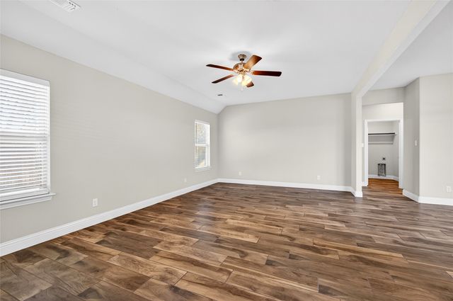 627 N Preston Avenue, Van Alstyne, TX 75495