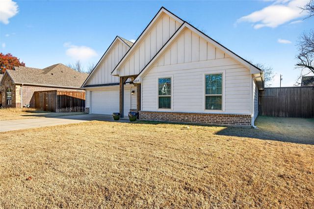 627 N Preston Avenue, Van Alstyne, TX 75495