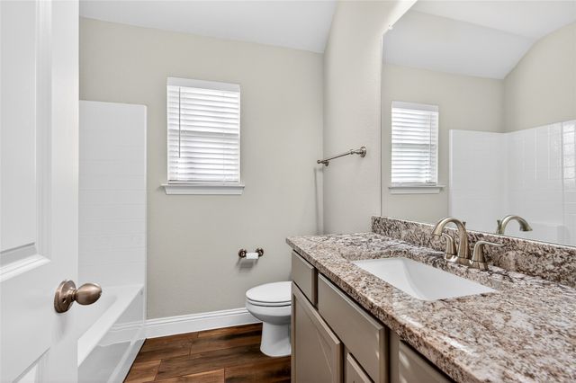 627 N Preston Avenue, Van Alstyne, TX 75495