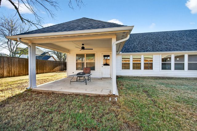 627 N Preston Avenue, Van Alstyne, TX 75495