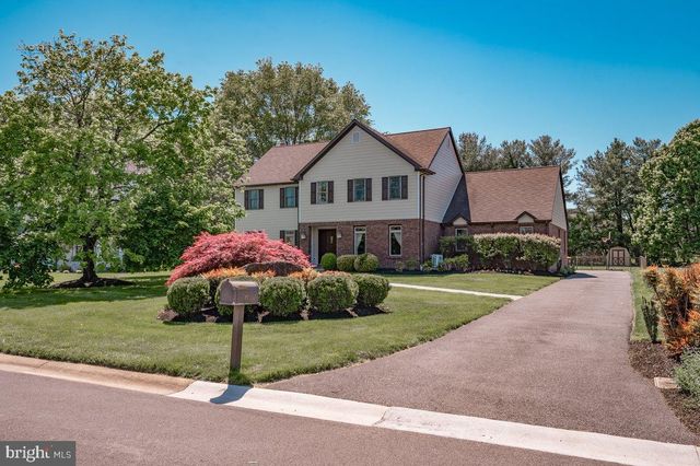6 LOMBARDY DR, Wilmington, DE 19803