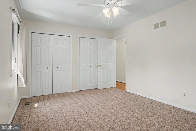 6 LOMBARDY DR, Wilmington, DE 19803