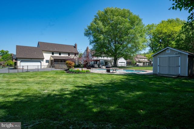 6 LOMBARDY DR, Wilmington, DE 19803