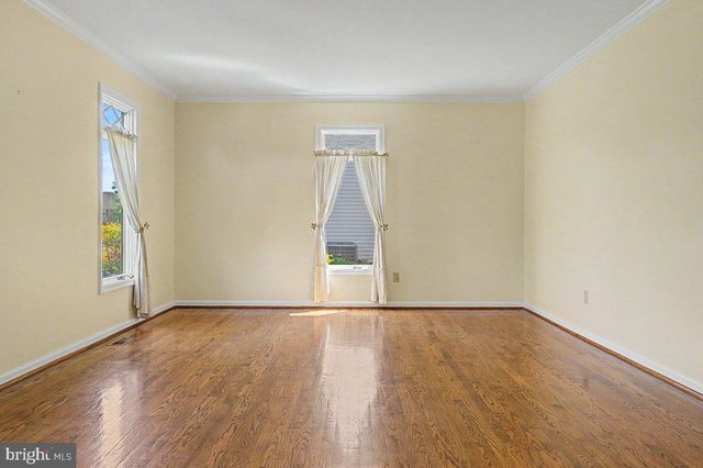 6 LOMBARDY DR, Wilmington, DE 19803