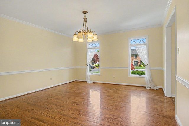 6 LOMBARDY DR, Wilmington, DE 19803