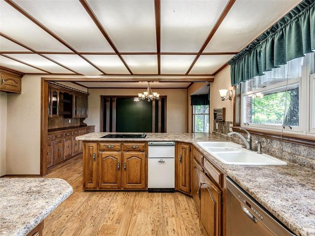 8600 Towering Oaks, Noble, OK 73068