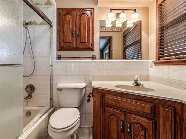 8600 Towering Oaks, Noble, OK 73068
