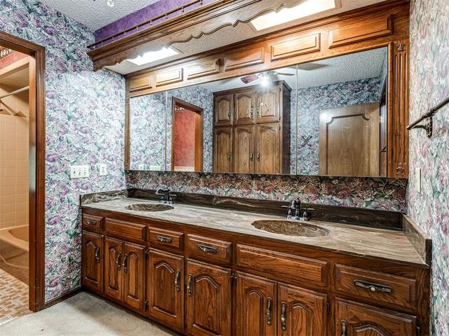 8600 Towering Oaks, Noble, OK 73068