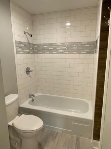 1575 Cherboneau Place 61, Detroit, MI 48207