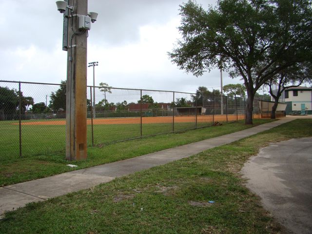 209 Foxtail Drive D-3, Greenacres, FL 33415