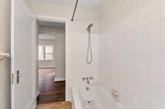 991 Lilley Avenue, Columbus, OH 43206