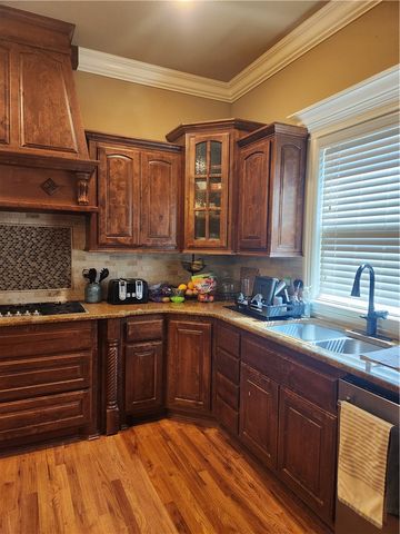 1705 SW Hayfield Avenue, Bentonville, AR 72713