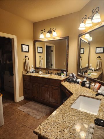 1705 SW Hayfield Avenue, Bentonville, AR 72713