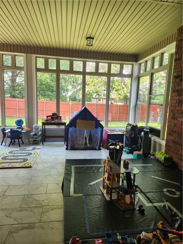 1705 SW Hayfield Avenue, Bentonville, AR 72713