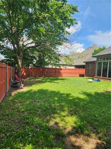 1705 SW Hayfield Avenue, Bentonville, AR 72713
