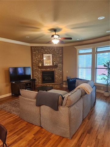 1705 SW Hayfield Avenue, Bentonville, AR 72713