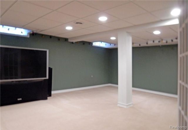 9828 Rose Street, Taylor, MI 48180